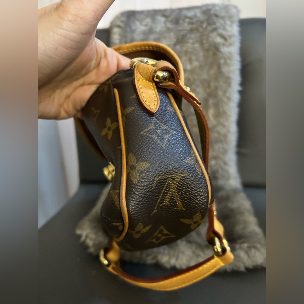 Louis Vuitton TIKAL Monogram Shoulder Bag - Picture 8 of 14